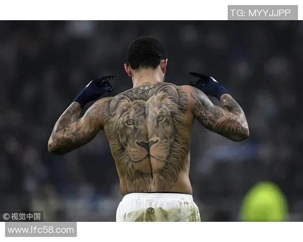 足球明星身上的狮子纹身背后的故事与意义揭秘 足球明星身上的狮子纹身背后的故事与意义揭秘